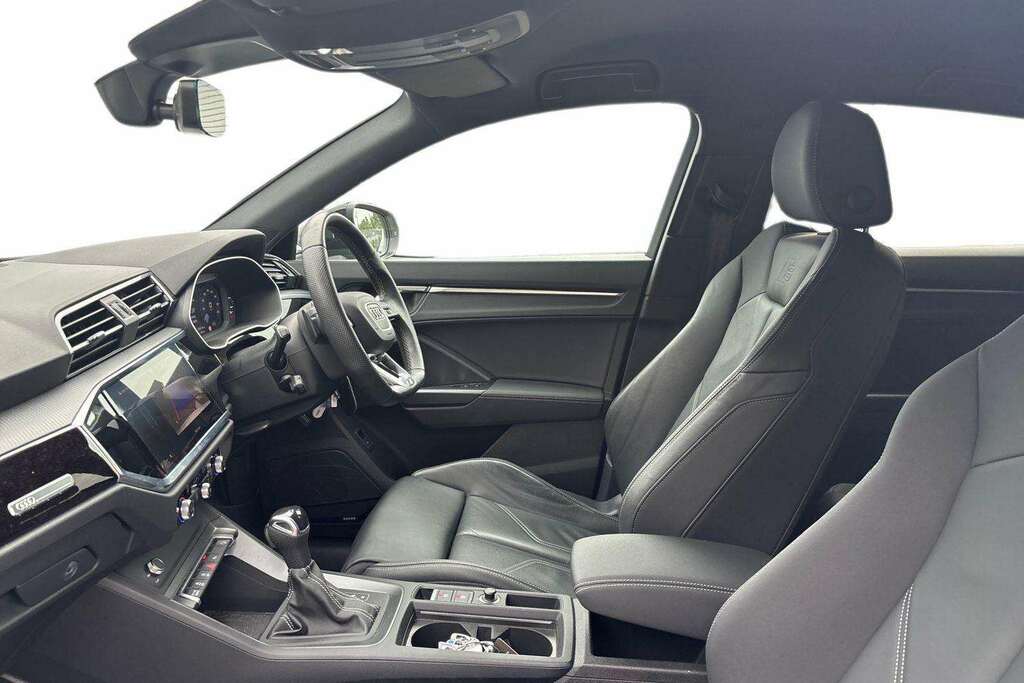 Audi Q3 1.5 Tfsi Cod 35 Black Edition Sportback White #21