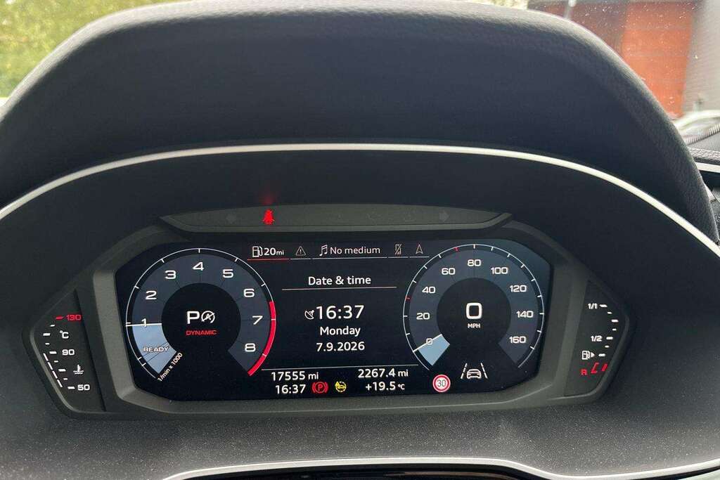 Audi Q3 1.5 Tfsi Cod 35 Black Edition Sportback White #18