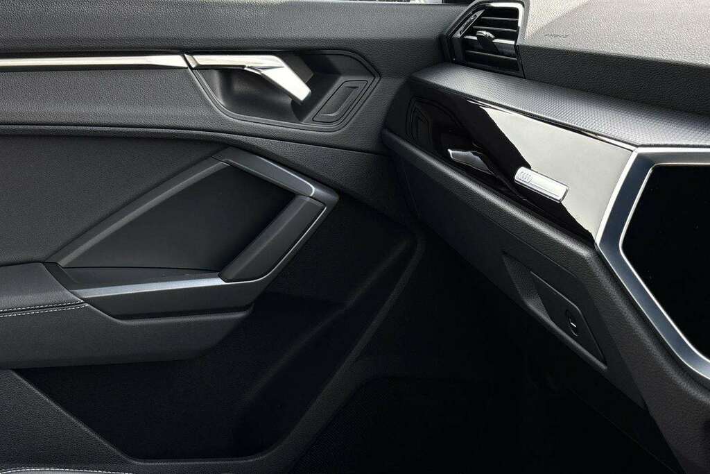 Audi Q3 35 Tfsi Black Edition S Tronic Tech Pack Grey #38