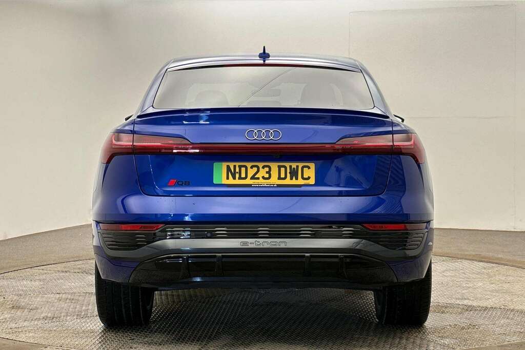 Audi Q8 e tron 300Kw 55 Quattro 114Kwh S Line 2023 Blue #3