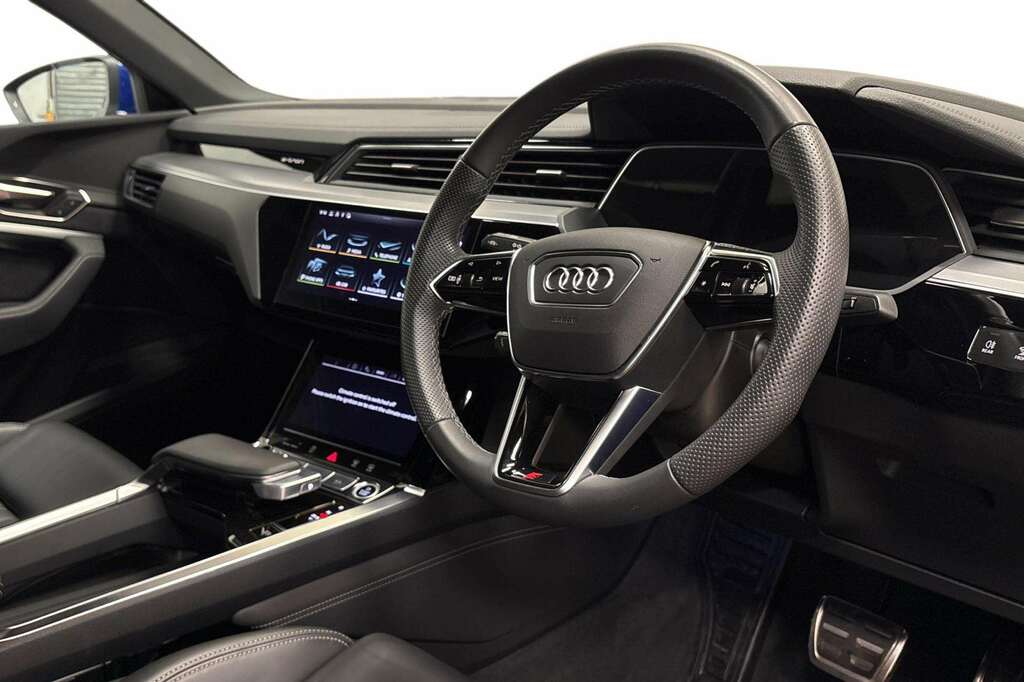 Audi Q8 e tron 300Kw 55 Quattro 114Kwh S Line 2023 Blue #6