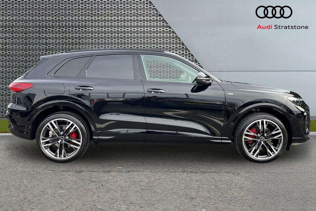 Audi Q5 2.0 Tfsi Quattro Edition 1 S Tronic 2025 Black #4