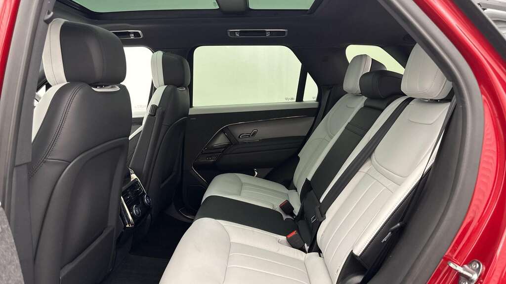 Land Rover Range Rover Sport 3.0 P460e Dynamic Se 2024 Red #4