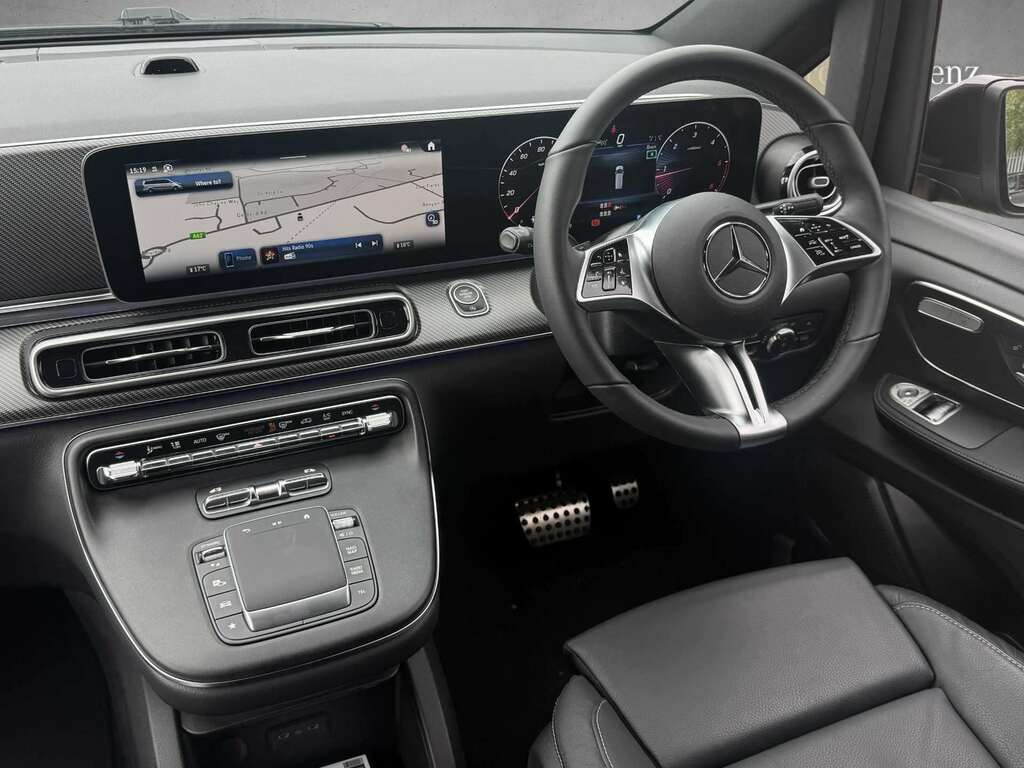 Mercedes-Benz V Class V220 D Premium Amg Line 9G-tronic Extra Long Black #4