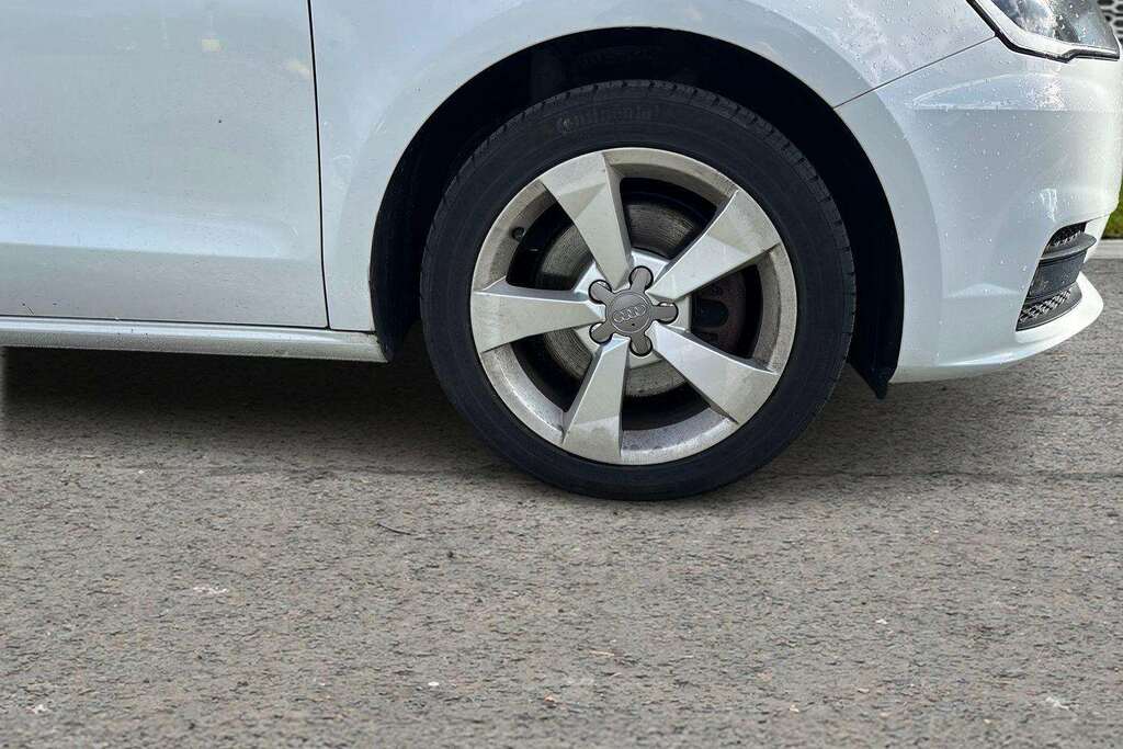 Audi A1 1.6 Sportback Tdi S Line 114 Bhp Grey #11