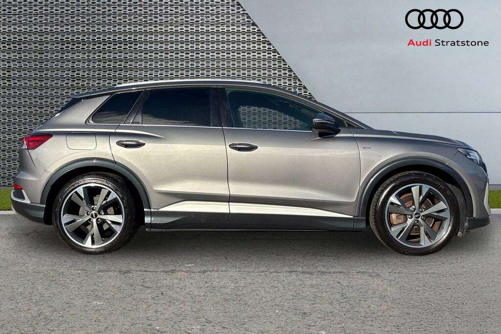 Audi Q4 E Tron 150Kw 40 82.77Kwh Launch Edition 2021 Grey #4