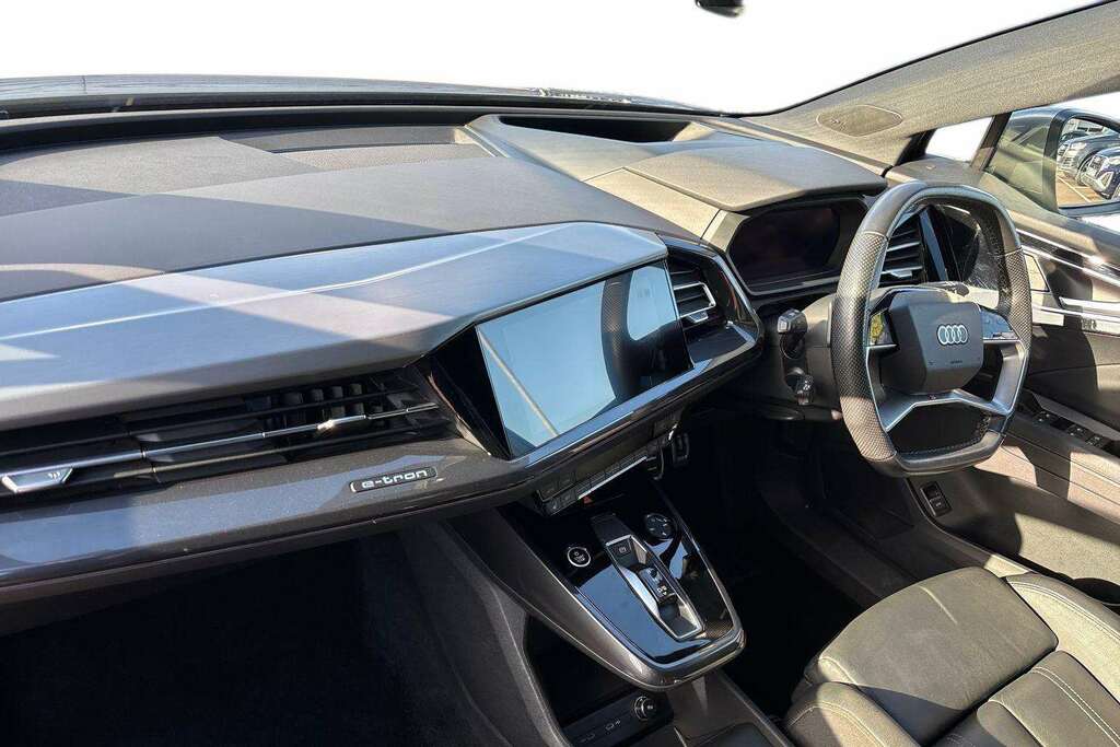 Audi Q4 E Tron 150Kw 40 82.77Kwh Launch Edition 2021 Grey #2