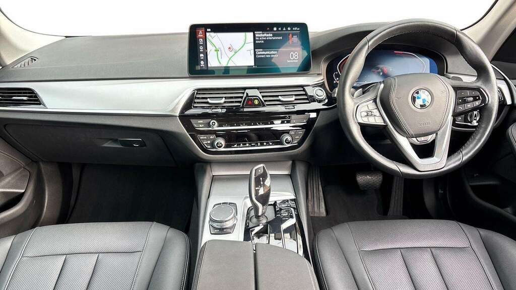 BMW 5 Series 520I Mht Se Step 2022 Grey #5