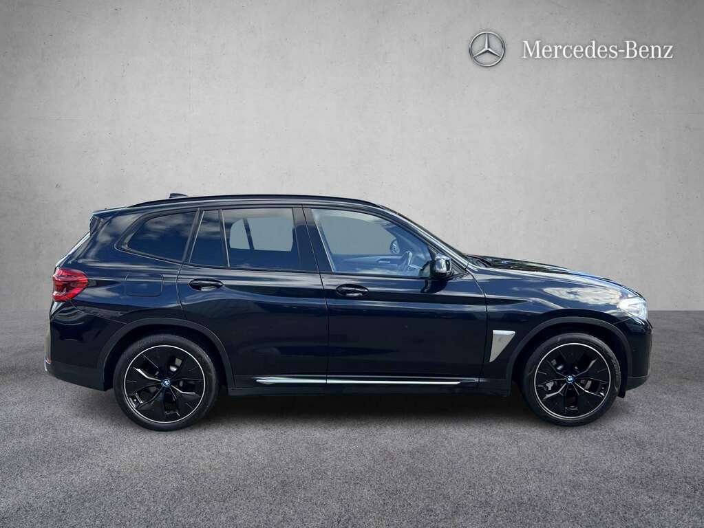 BMW iX3 210Kw Premier Edition 80Kwh 2021 Black #4