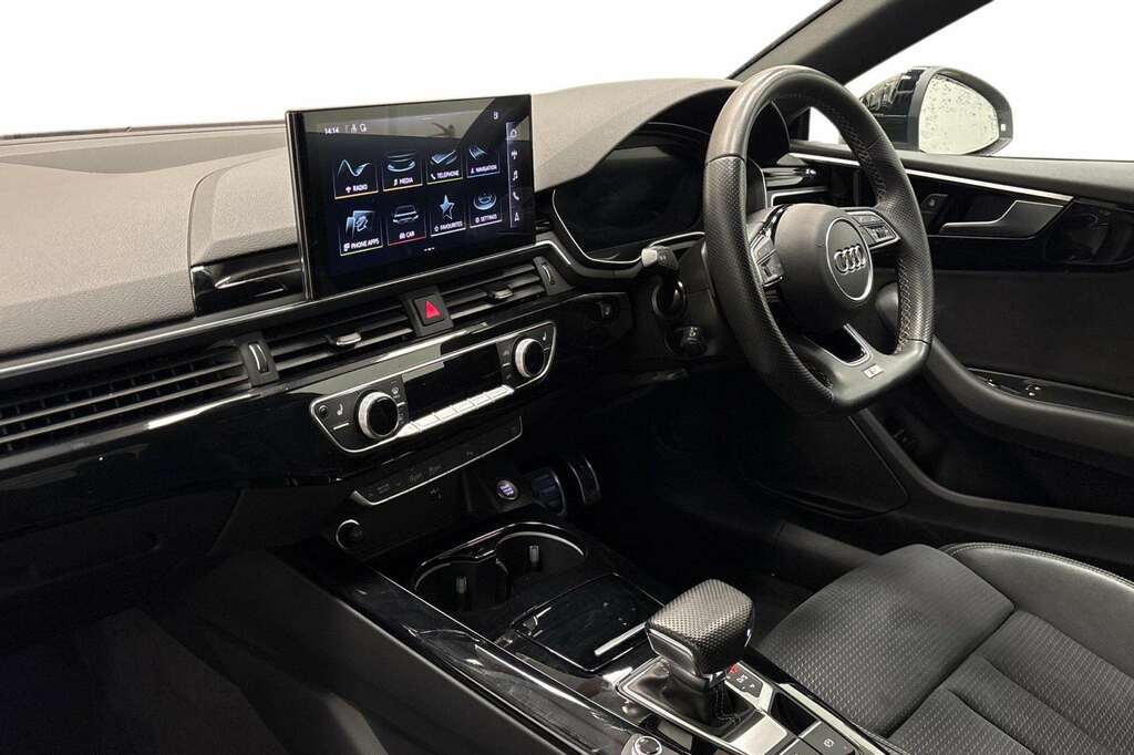 Audi A5 35 Tfsi Black Edition S Tronic 2023 White #2