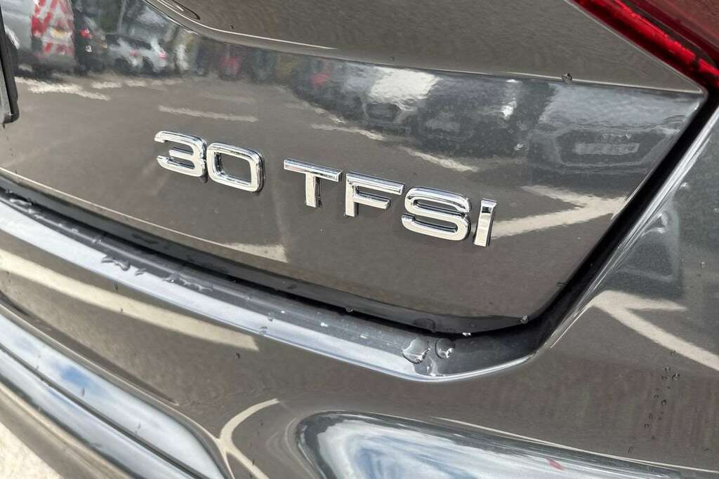 Audi Q2 35 Tfsi Black Edition S Tronic Black #12