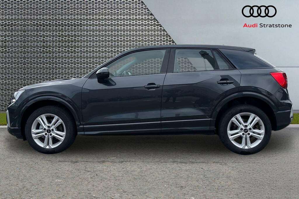 Audi Q2 35 Tfsi Black Edition S Tronic Black #8