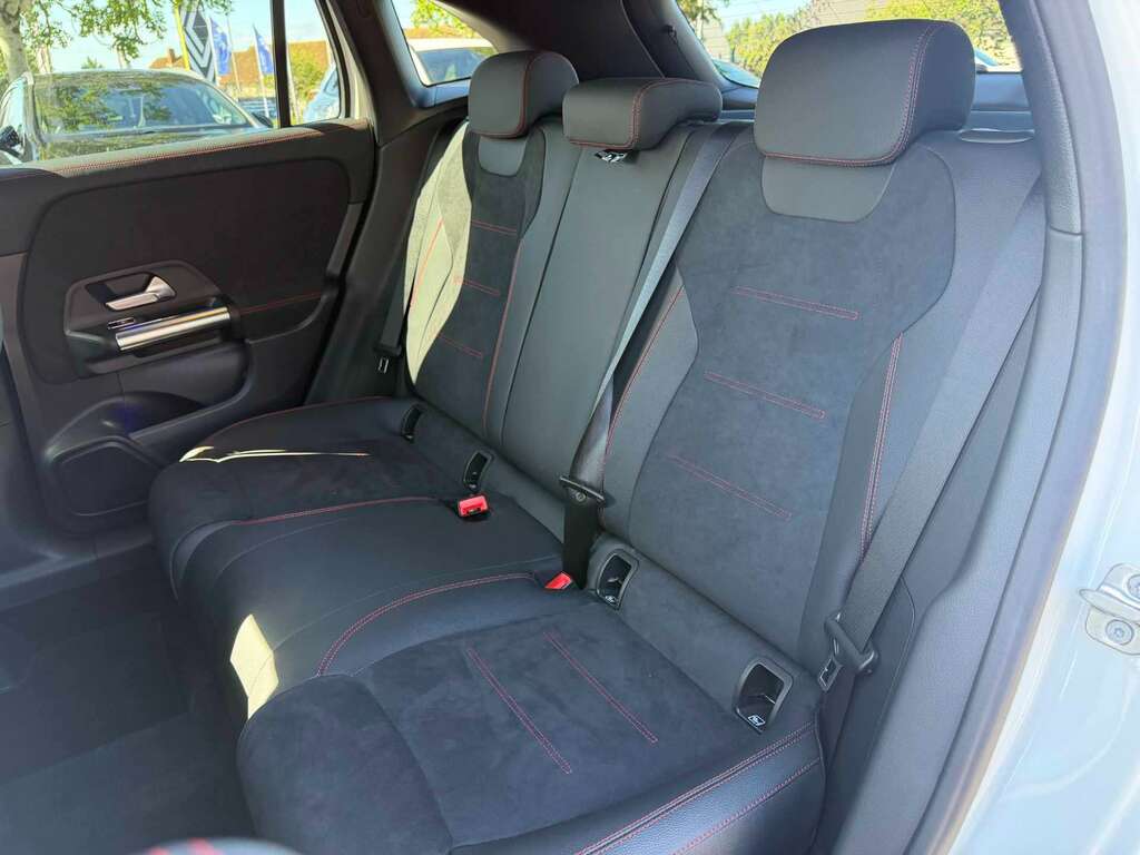 Mercedes-Benz GLA Class Gla 220D 4Matic Amg Line Executive Grey #18
