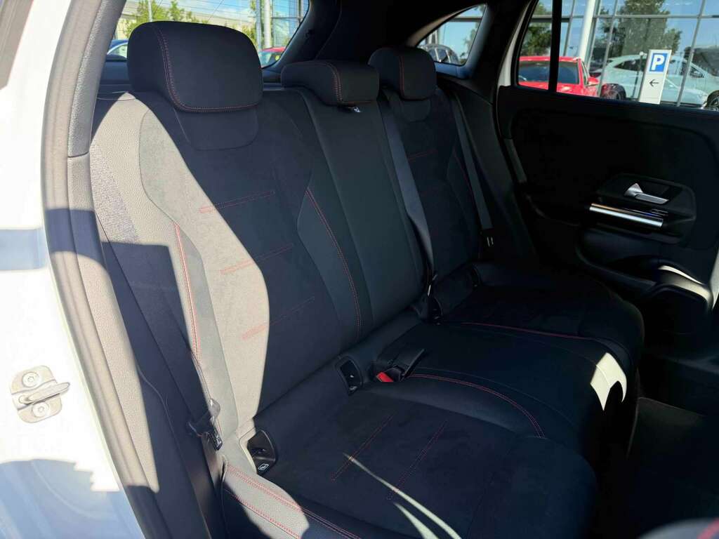 Mercedes-Benz GLA Class Gla 220D 4Matic Amg Line Executive Grey #17