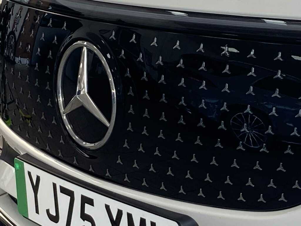 Mercedes-Benz EQA Eqa 250 70.5Kwh Amg Line Premium Plus Suv E #17