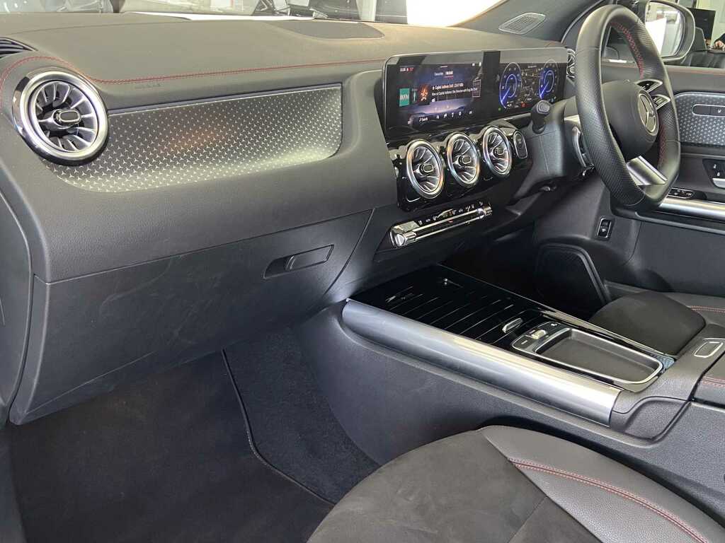 Mercedes-Benz EQA Eqa 250 70.5Kwh Amg Line Premium Plus Suv E #21