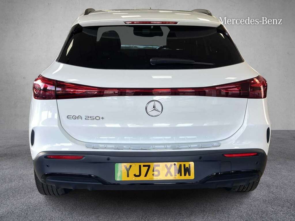 Mercedes-Benz EQA 250 140Kw Urban Edition 70.5Kwh 2025 White #5