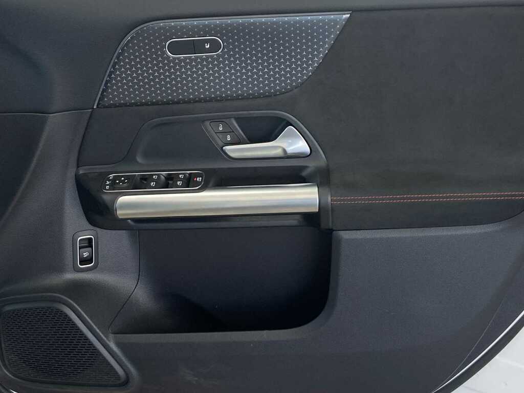 Mercedes-Benz EQA Eqa 250 70.5Kwh Amg Line Premium Plus Suv E #31