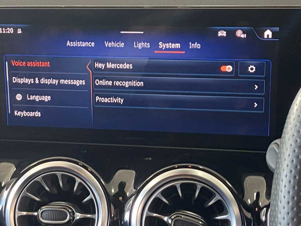 Mercedes-Benz EQA Eqa 250 70.5Kwh Amg Line Premium Plus Suv E #51