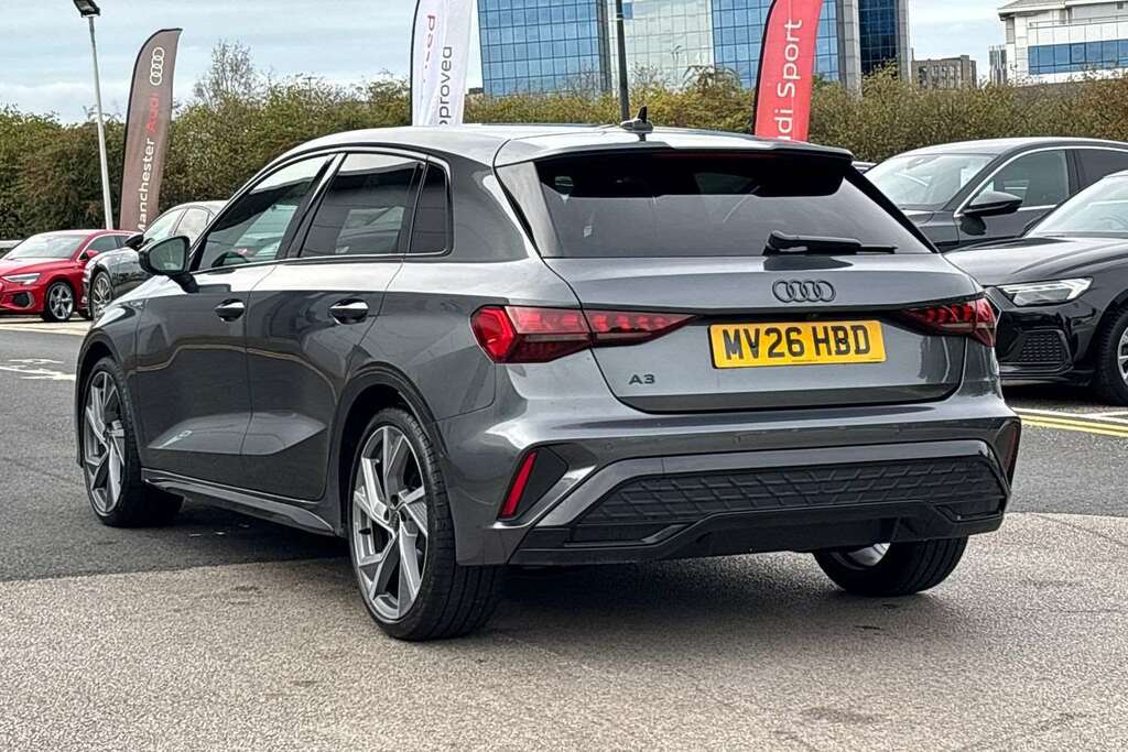 Audi A3 1.5 Tfsi 150 Black Edition S Tronic 2026 Grey #3