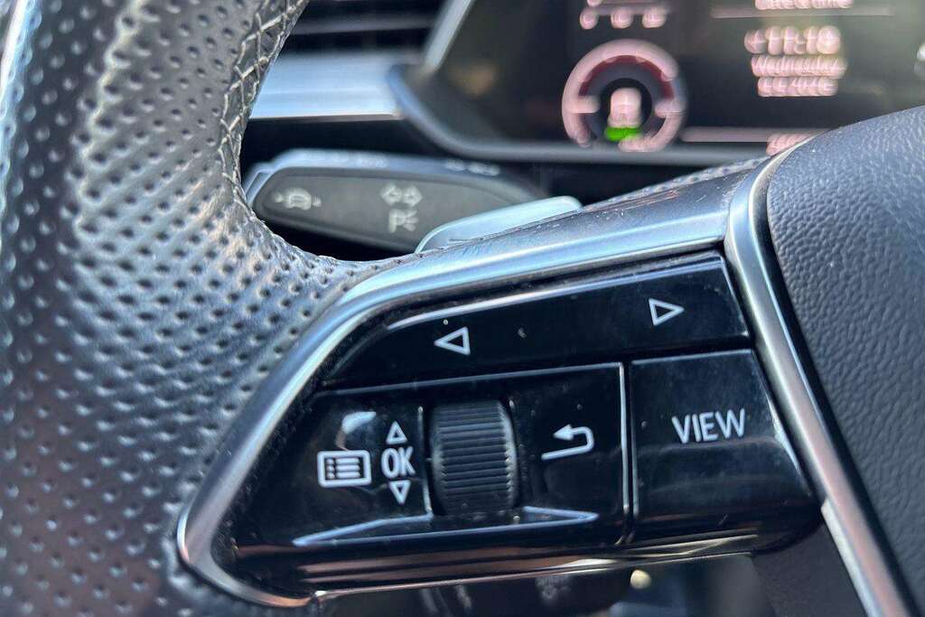 Audi E-tron 50 Technik Suv Quattro 71.2Kwh Black #16