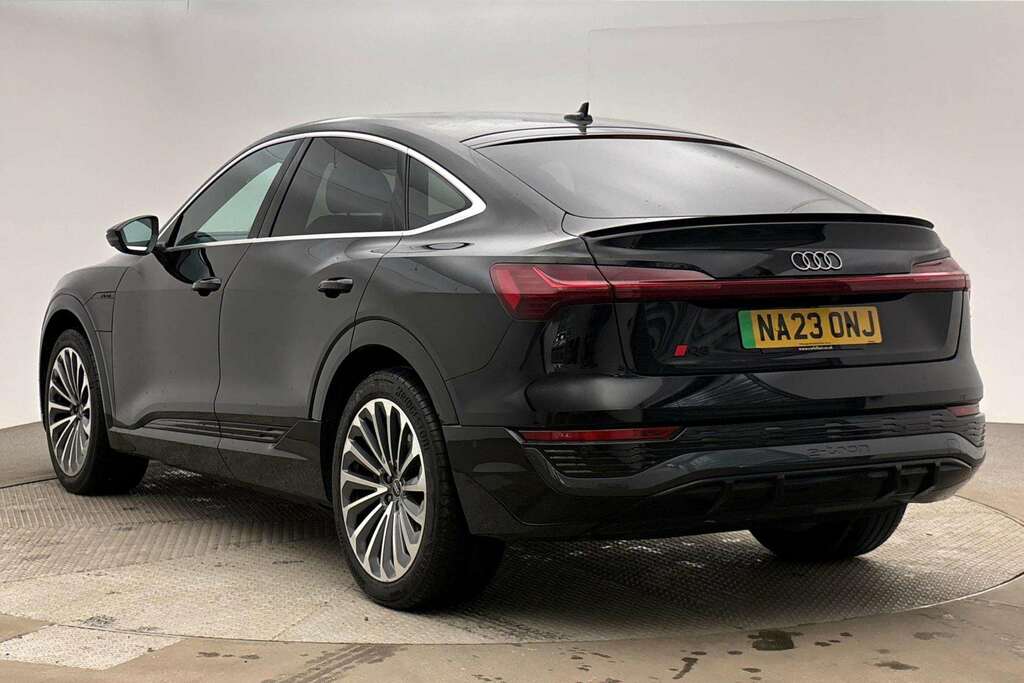 Audi Q8 e tron 300Kw 55 Quattro 114Kwh S Line 2023 Black #3