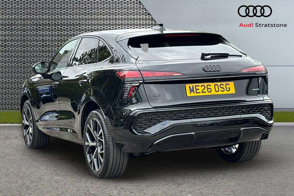 Audi Q3 2.0 Tfsi Quattro Edition 1 S Tronic 2026 Black #3
