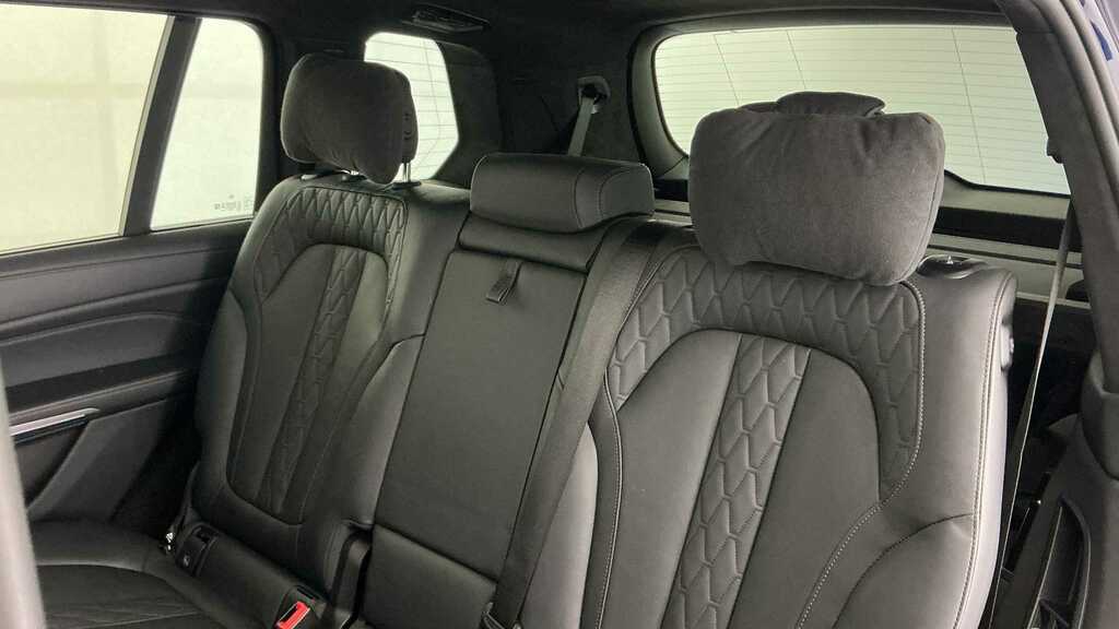 BMW X7 Xdrive40d Mht M Sport Step Ult Pack Black #12