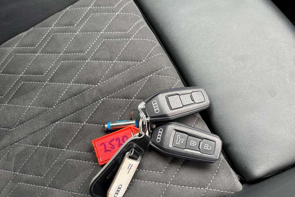 Audi Q5 2.0 Tdi Quattro S Line S Tronic White #25