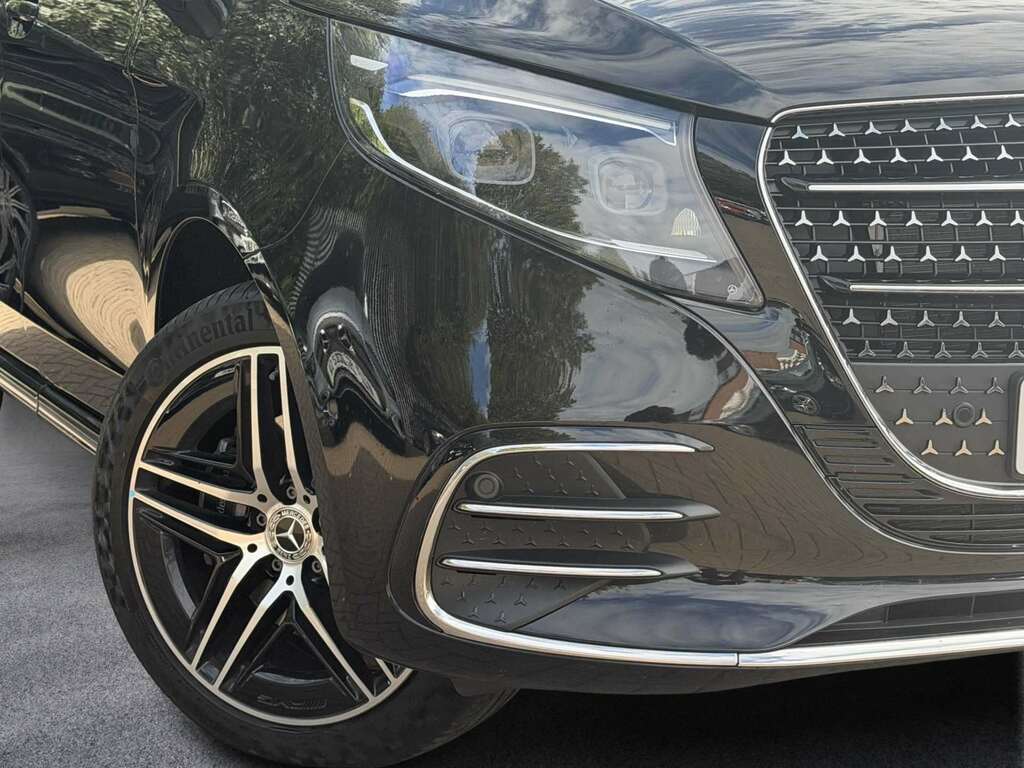 Mercedes-Benz V Class V220 D Premium Amg Line 9G-tronic Extra Long Black #3