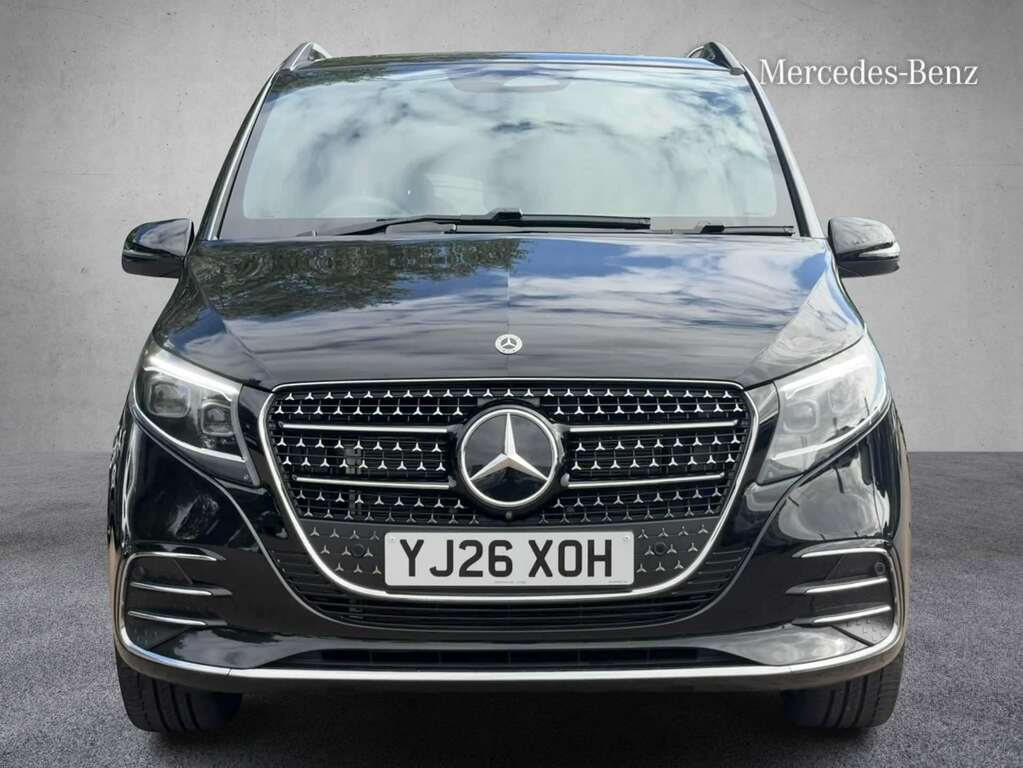 Mercedes-Benz V Class V220 D Premium Amg Line 9G-tronic Extra Long Black #6