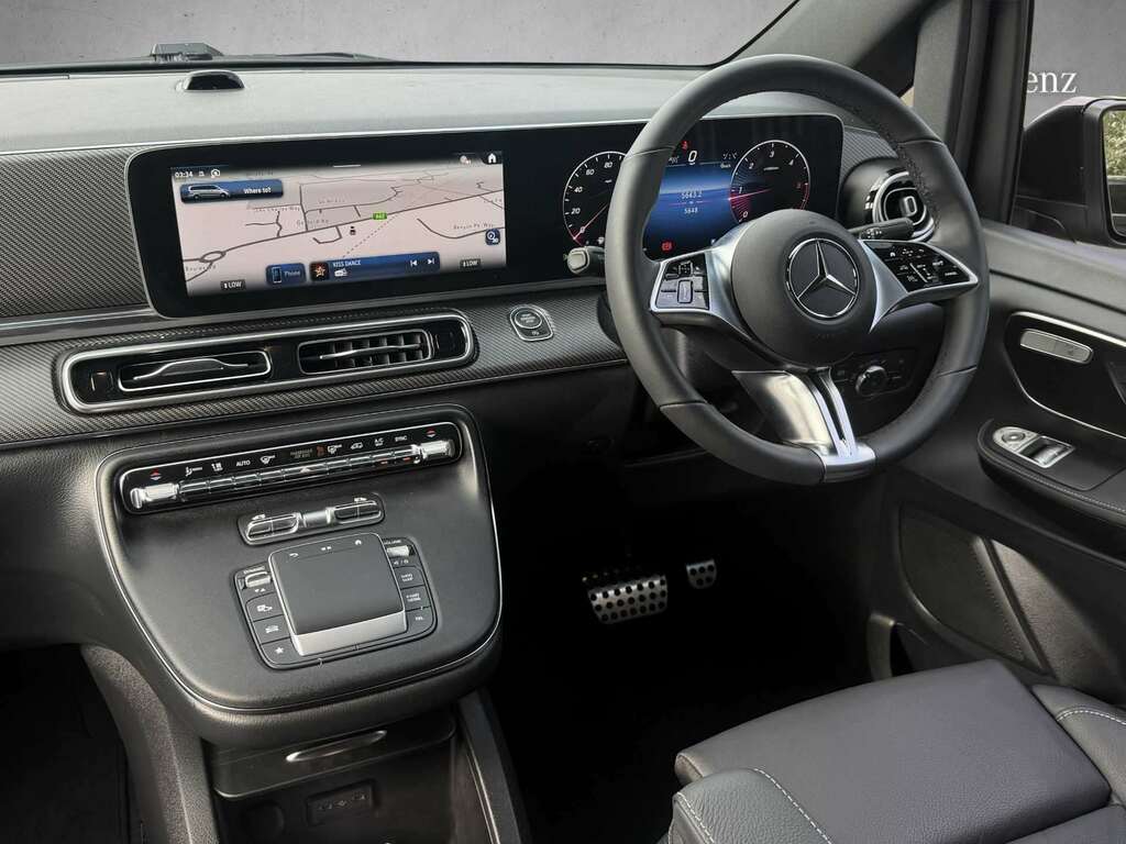 Mercedes-Benz V Class V220 D Premium Amg Line 9G-tronic Extra Long Black #4