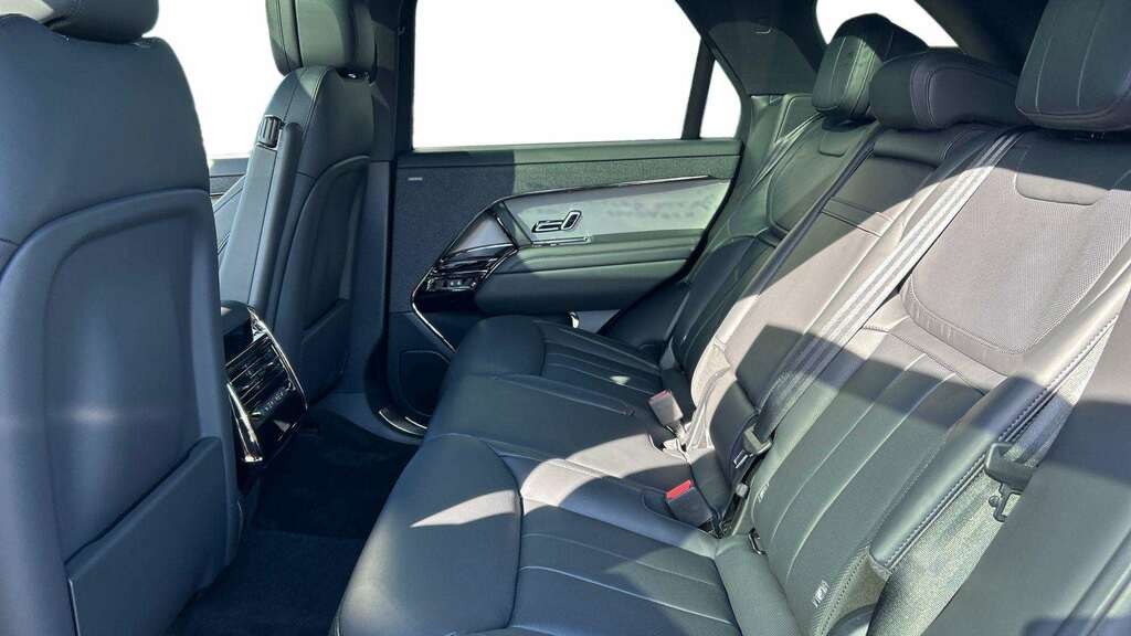 Land Rover Range Rover Sport 3.0 D250 Dynamic Se 2026 Black #4