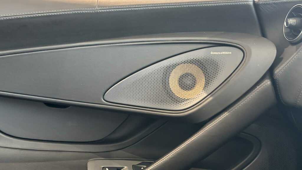 McLaren 570S Petrol #19
