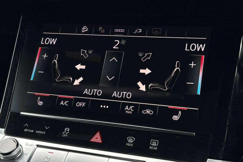 Audi E-tron 50 Technik Quattro 71.2Kwh 11Kw Charger Blue #35