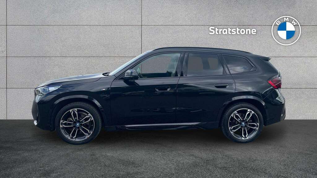 BMW iX1 230Kw Xdrive30 M Sport 65Kwh 2023 Black #4