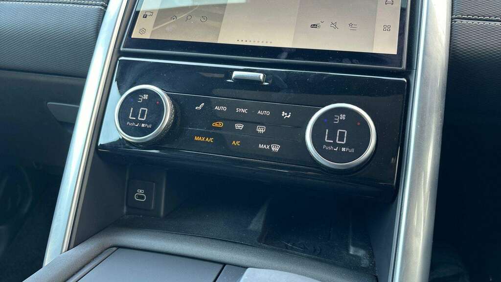 Land Rover Discovery D350 Dynamic Hse Santorini Black Black #34