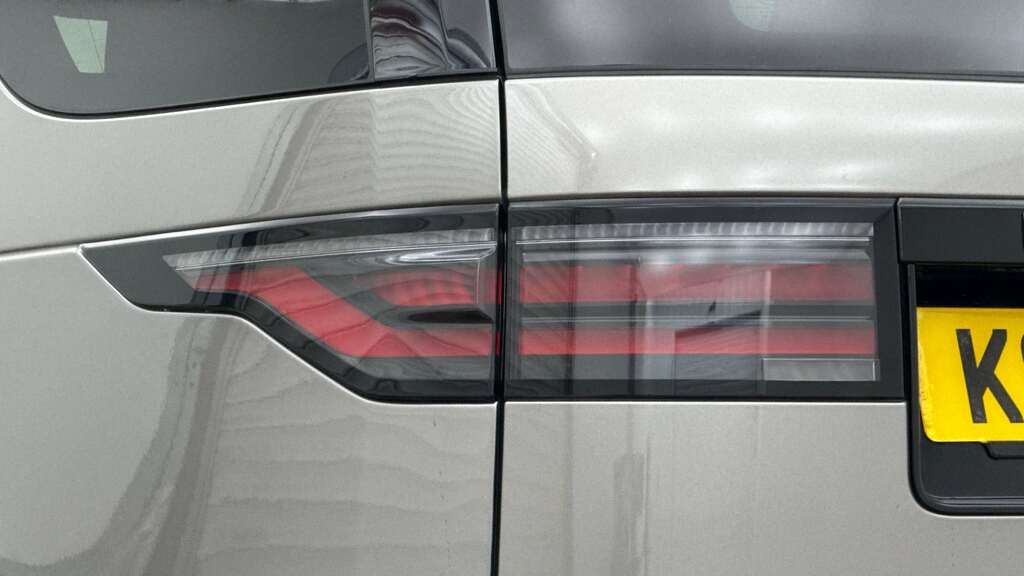 Land Rover Discovery D350 Dynamic Hse Santorini Black Black #19