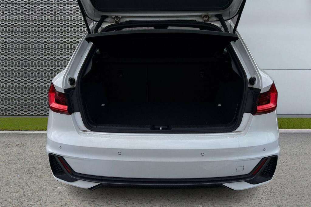 Audi A1 Audi A1 Sportback S Line Style Edition 35 Tfsi 150 Green #13