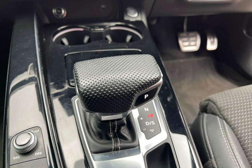 Audi A4 2.0 Tdi 40 S Line Saloon S Tronic Quatt Black #15