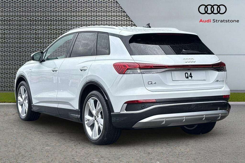 Audi Q4 E Tron 210Kw 45 82Kwh S Line Leather 2026 White #3