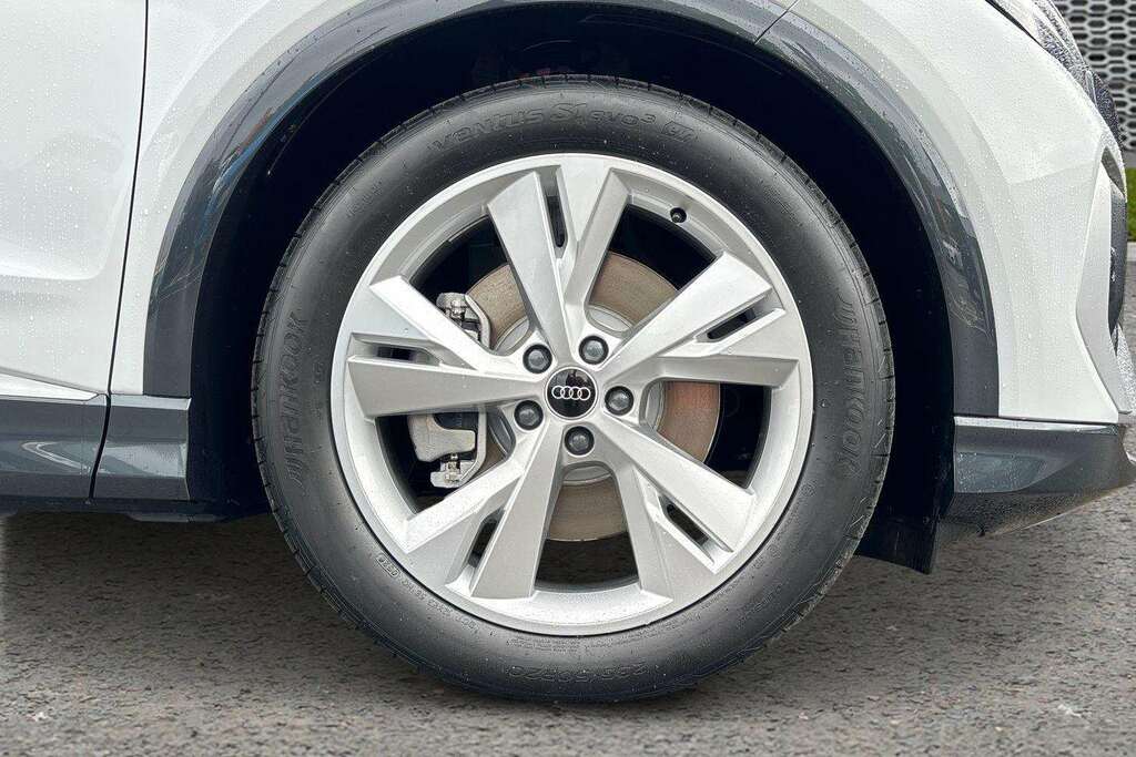 Audi Q4 E Tron 210Kw 45 82Kwh S Line Leather 2026 White #5