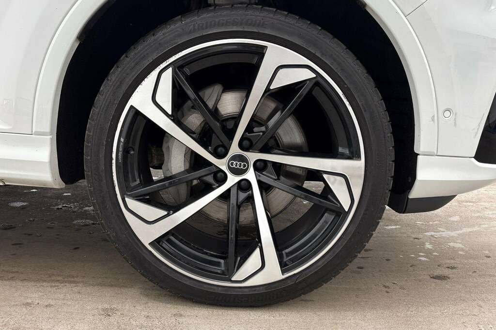 Audi Q7 55 Tfsi Quattro Black Edition Tiptronic 2023 White #5