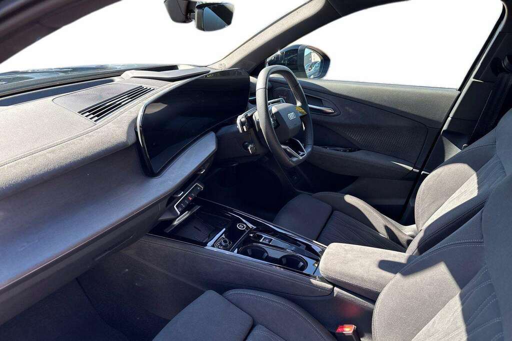 Audi Q3 2.0 Tfsi 265 Quattro Edition 1 S Tronic 2025 Black #2