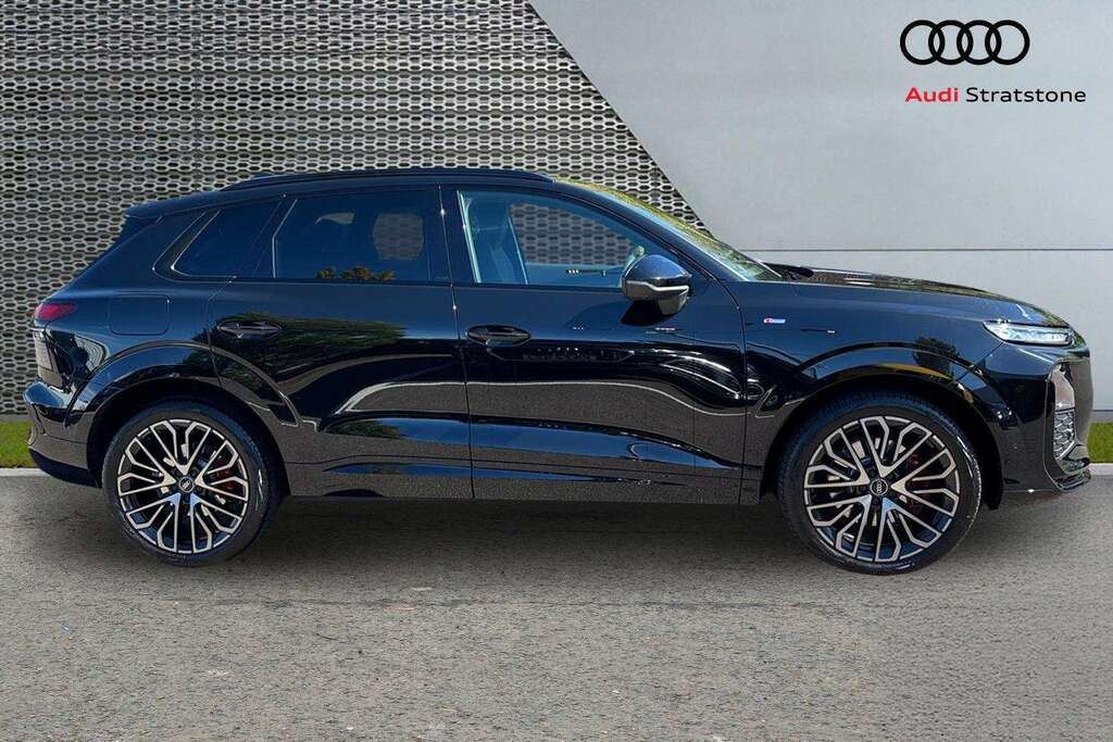 Audi Q3 2.0 Tfsi 265 Quattro Edition 1 S Tronic 2025 Black #4