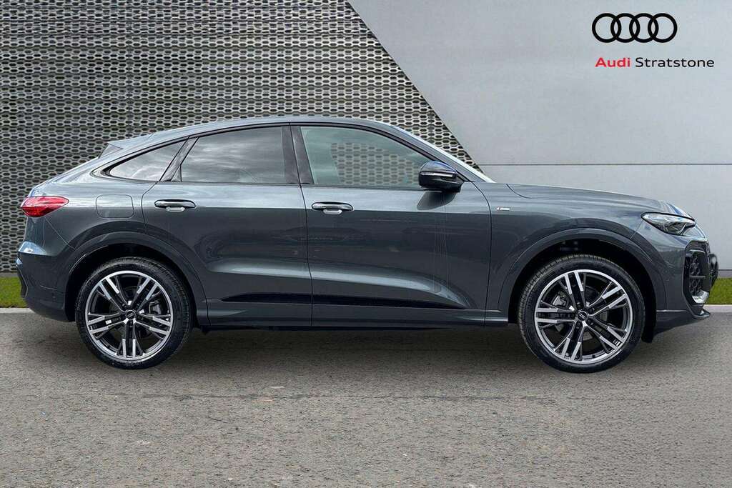Audi Q5 2.0 Tdi Quattro Black Edition S Tronic 2026 Grey #4