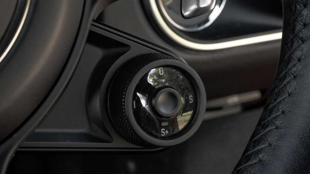 Porsche 911 911 Carrera S S-a Black #18