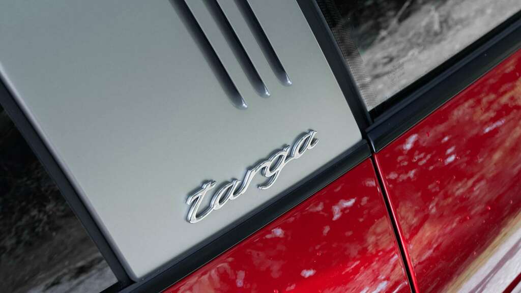 Porsche 911 911 Carrera S S-a Black #36
