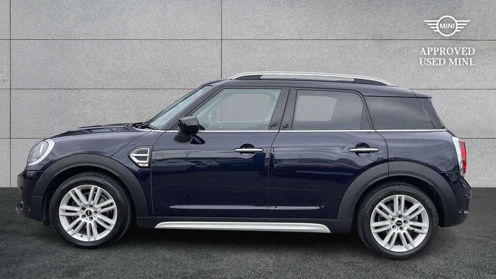 Mini Countryman 2.0 Cooper D Exclusive 2019 Black #3