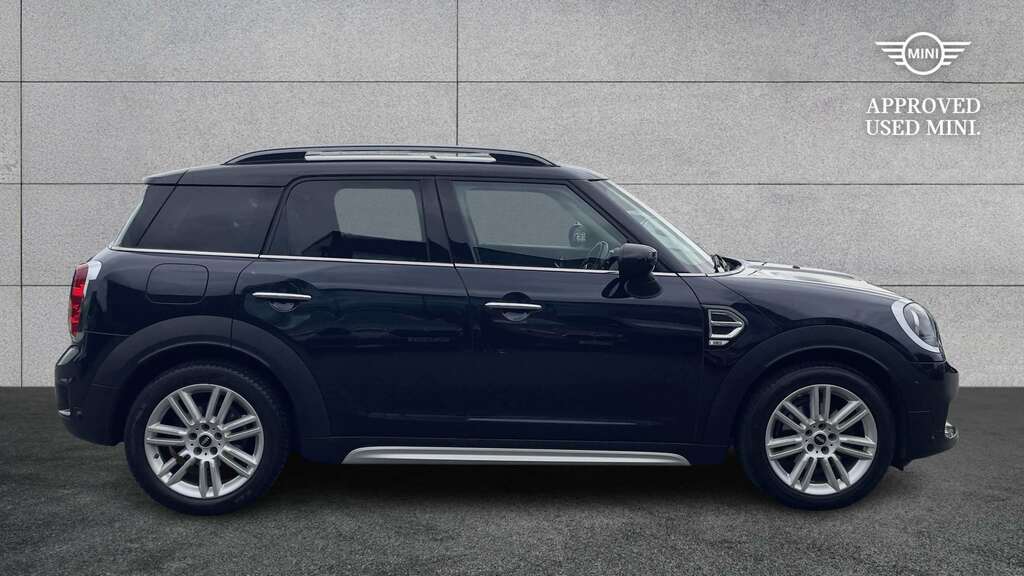 Mini Countryman 2.0 Cooper D Exclusive 2019 Black #2
